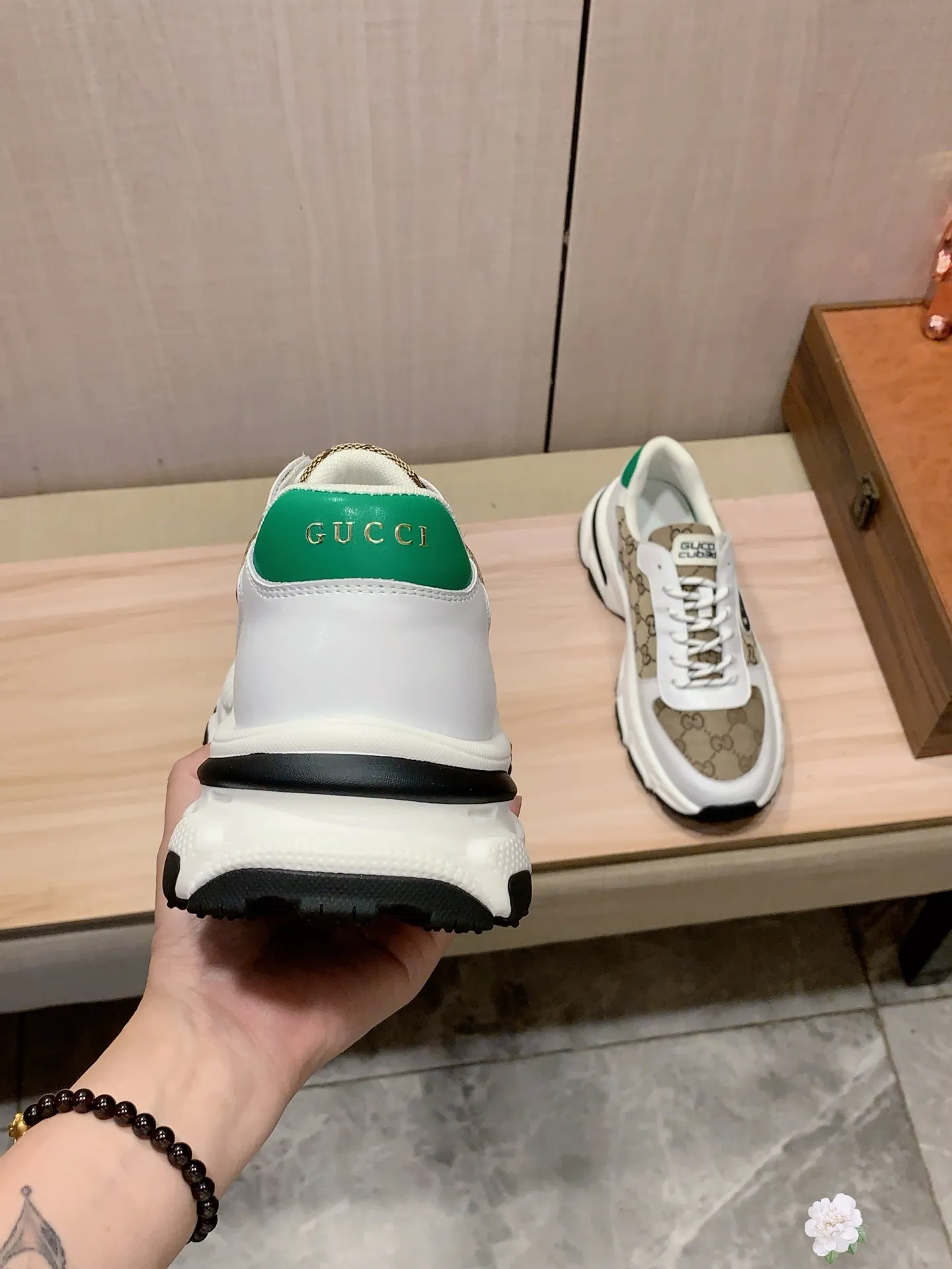 Men's men's shoes💰460💰💰🎩🎩[Lightning][Lightning] "Gucci*" The latest • popular casual shoes, top brand [seduce] luxury ~ purchasing agency, top ~ quality. [Strong] The upper is made of imported breathable cowhide with material ➕ breathable sheepskin feet (•) and fine workmanship. The original stylish and stylish soft rubber wear-resistant and non-slip outsole is light and comfortable on the feet. The real thing looks better when photographed in person. Code 111: Code: 38-44, 3️⃣ colors selected